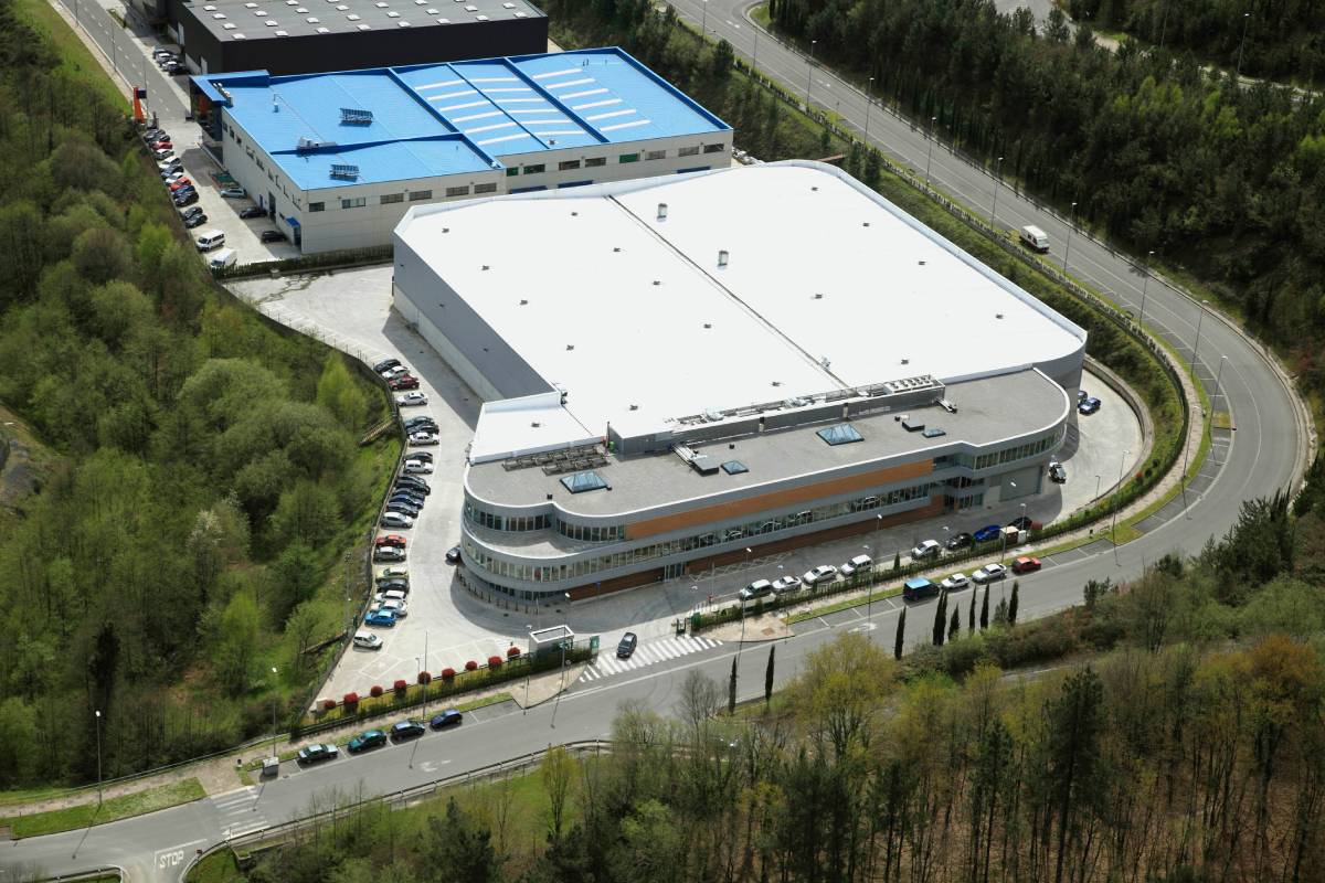 Aseo y Limpieza en parque empresarial - Induaseo